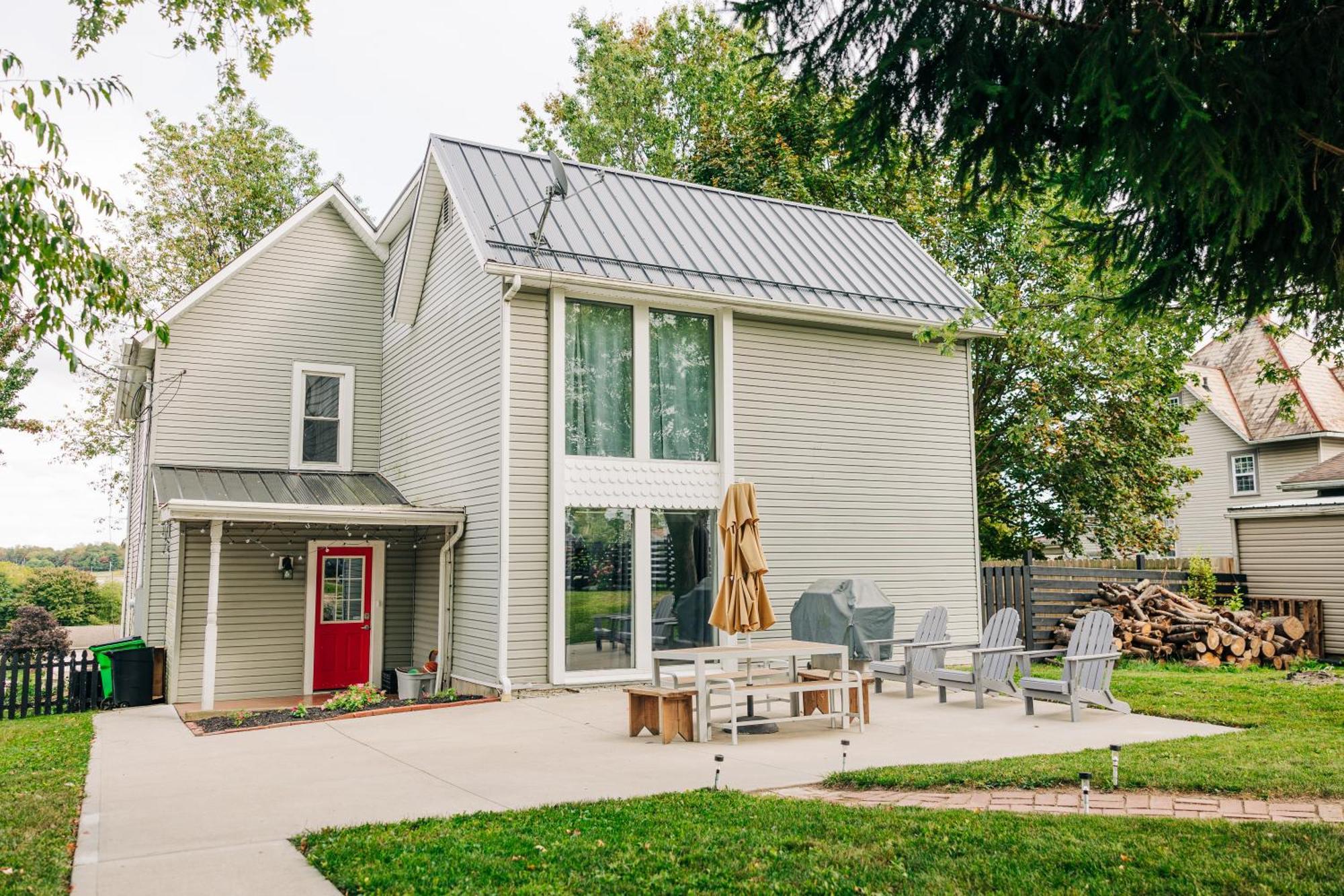 Villa Downtown Escape Great For Large Families & Groups Sugarcreek Esterno foto
